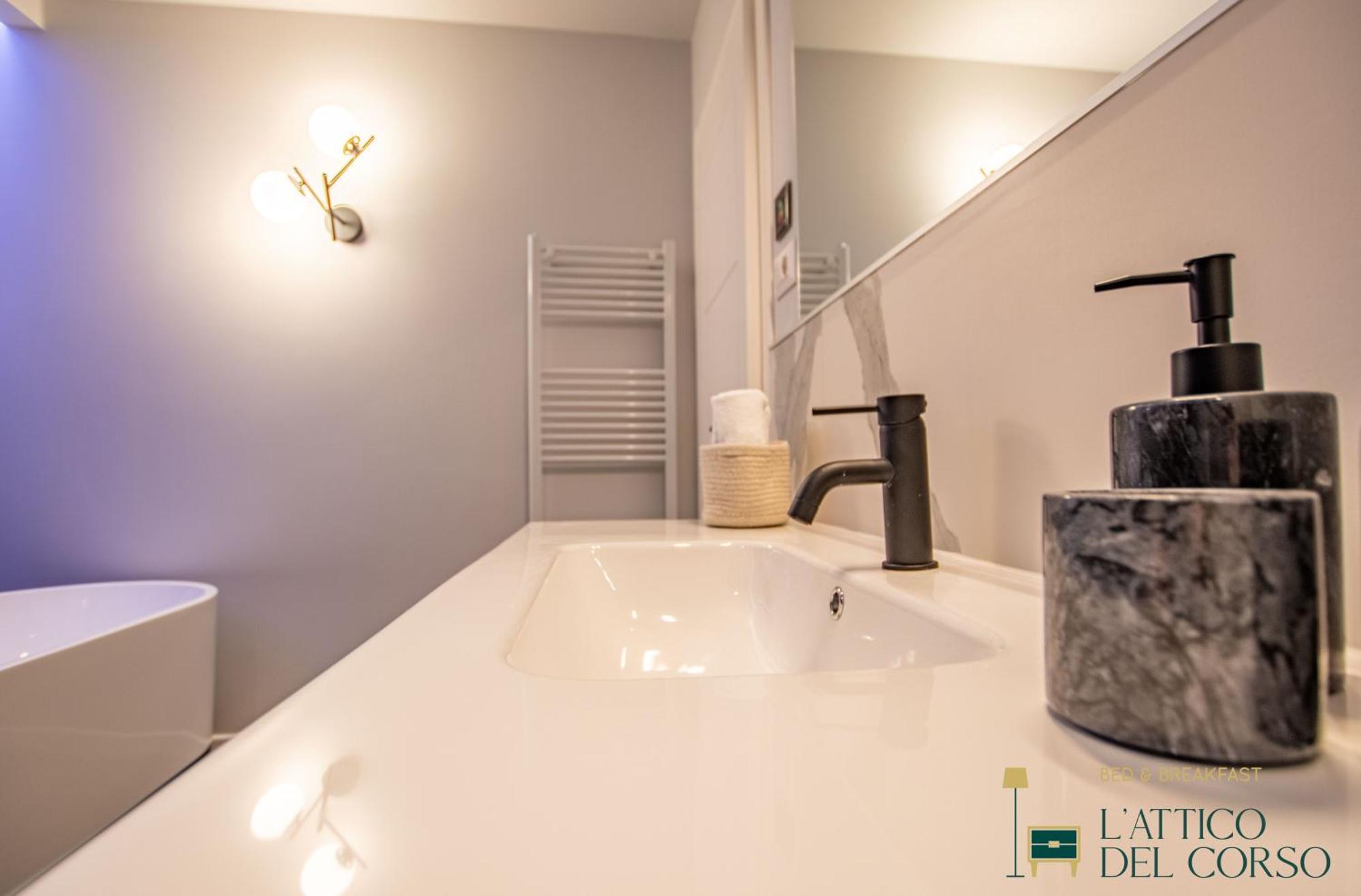 L'Attico Del Corso Apartment ตรีเอสเต ภายนอก รูปภาพ